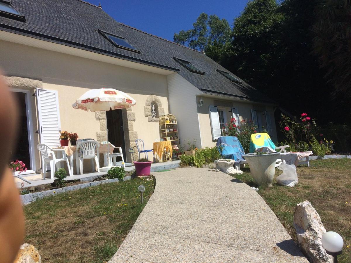 Bed and Breakfast Aux 2 Oies Plouider Екстер'єр фото